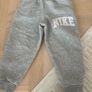 Nike Kids Heather Gray Joggers